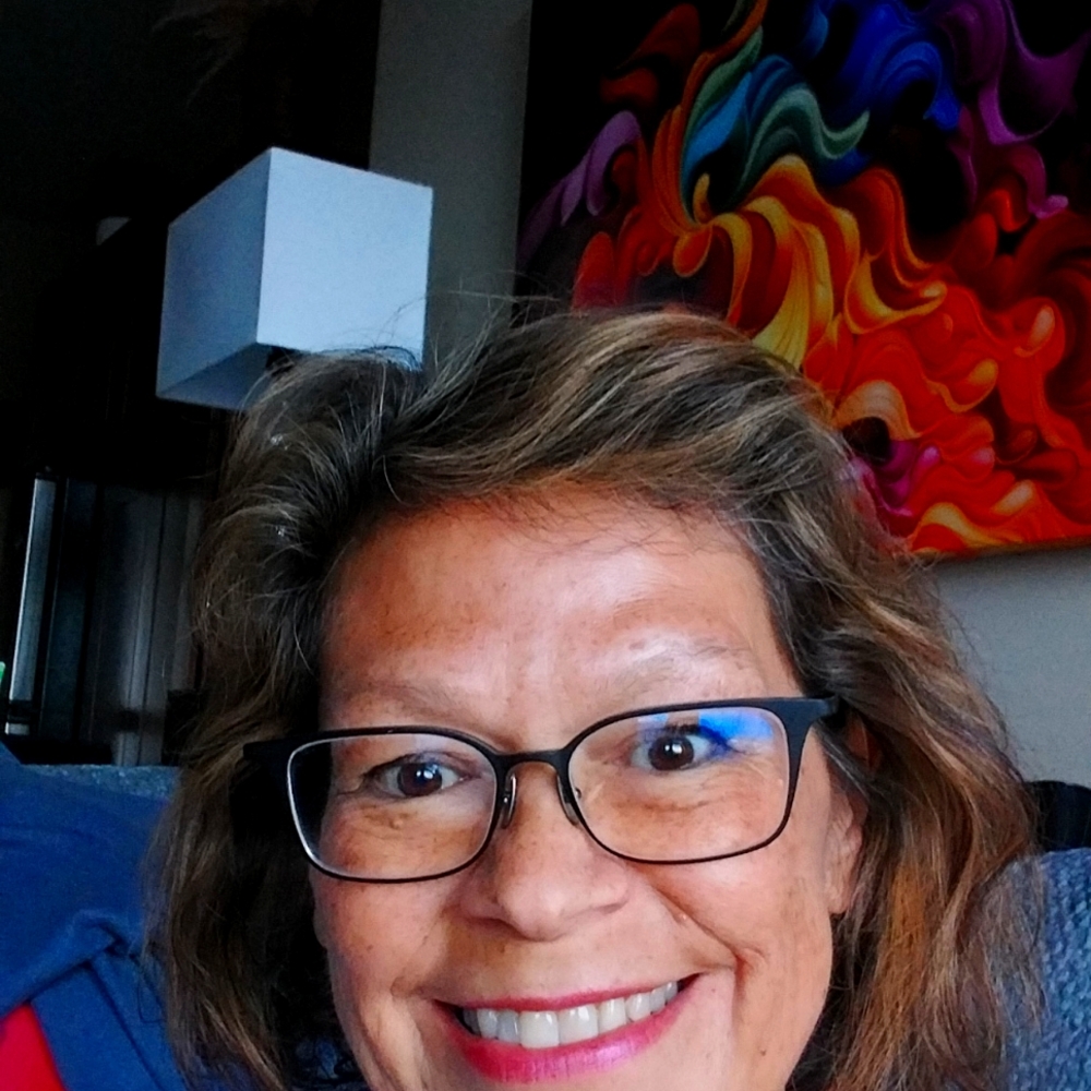 Meet your Posher, April